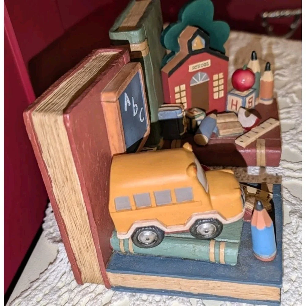 Teacher ABC School House Themed Collectable Heavy Book Ends Vintage‎